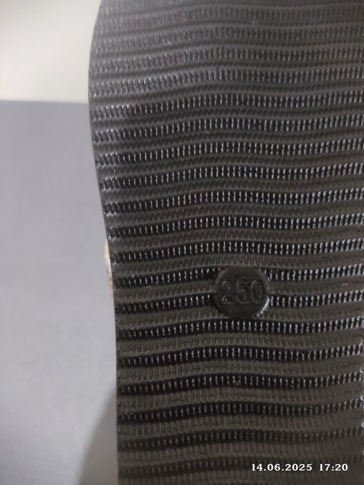 Летние,легкие, нарядные женские танкетки. Размер 40.