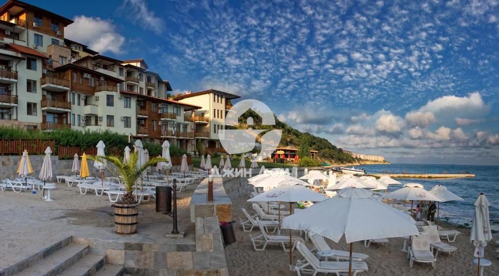 Продава се Двустаен апартамент в Свети Влас - 60 кв.м за 804 €/кв.м - Снимка #11