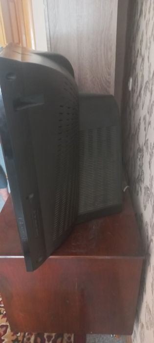 Телевизор LG в хорошем состоянии