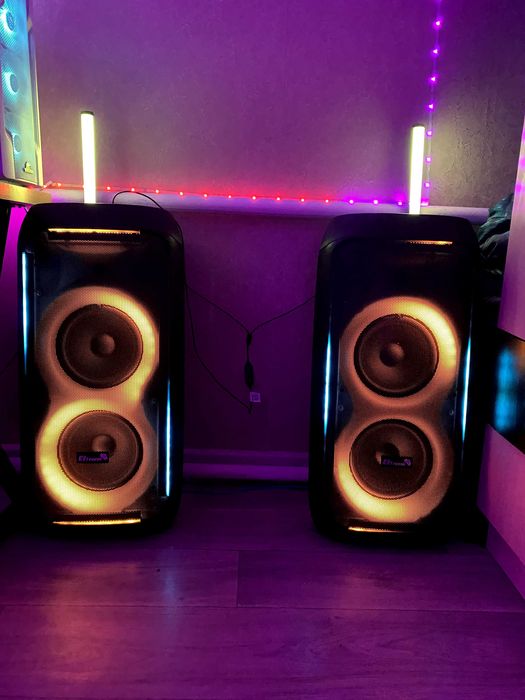 Продам 2 колонки ELTRONIC CRAZYBOX 1000