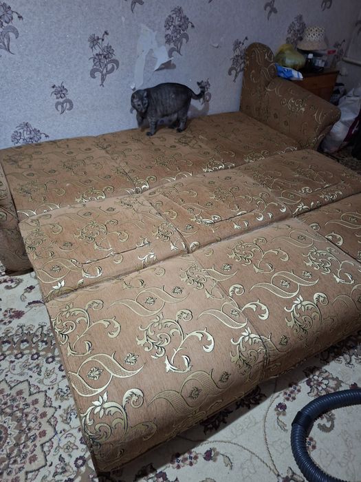 Продам дивае и 2 кресла б/у