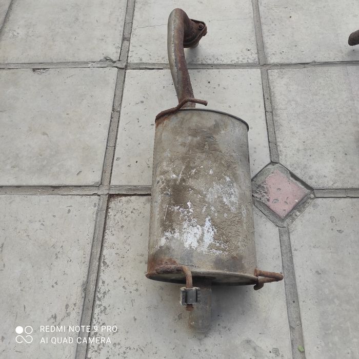 Продам глушитель на Мазда 626 птичка