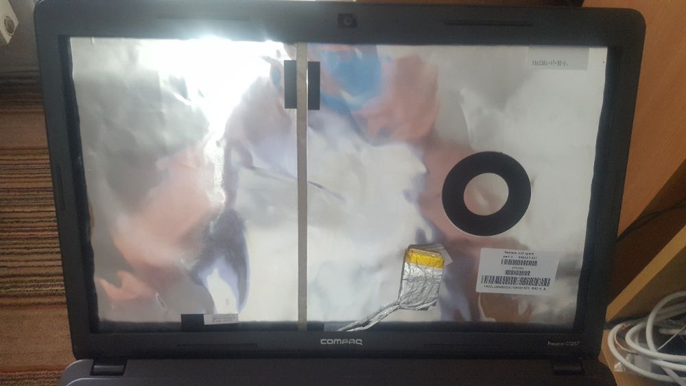 Capac display + rama laptop HP / Compaq CQ 57