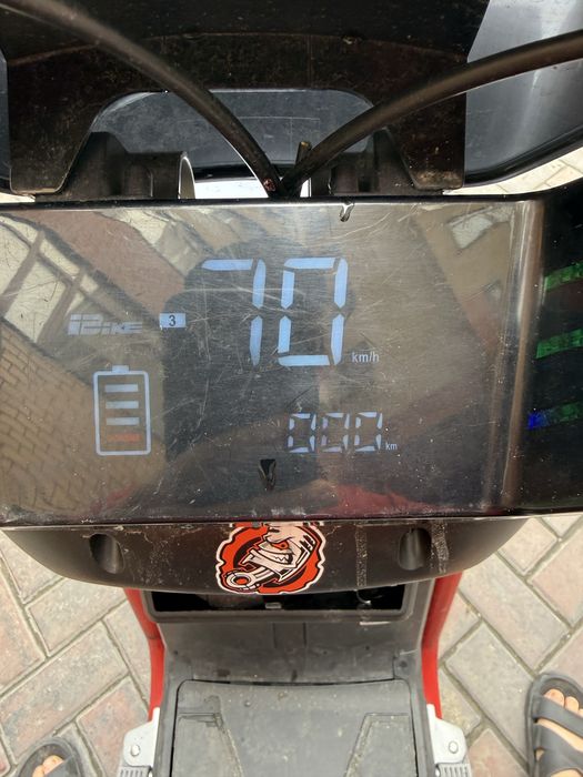 Продаеться электро скутер TANK