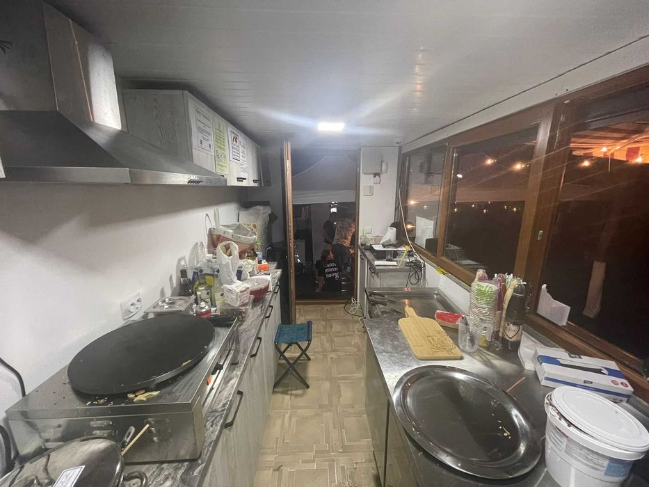 Rulota restaurant streetfood echipata complet 5m lungime \ 2.2m latime