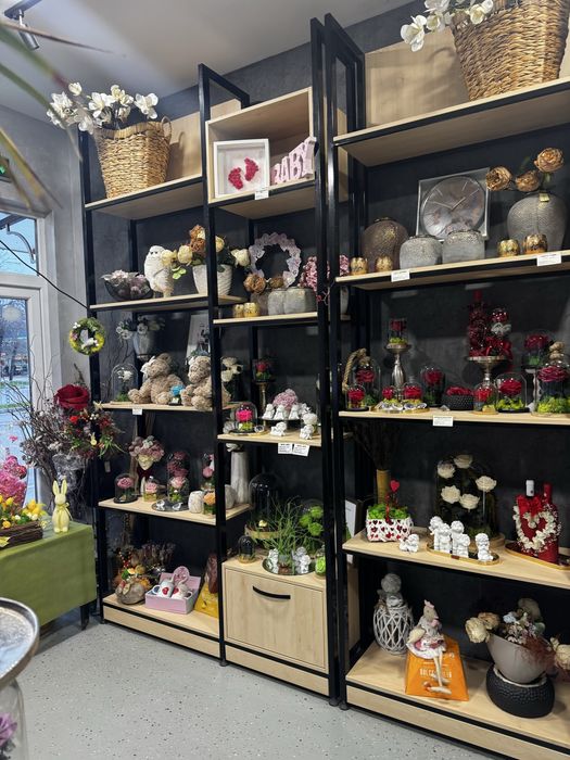 Индустриален стелаж метал + дърво – модерен дизайн