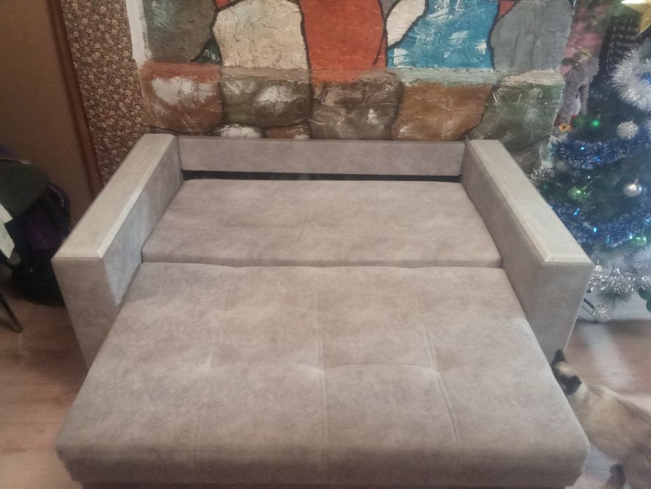 Продам новый диван