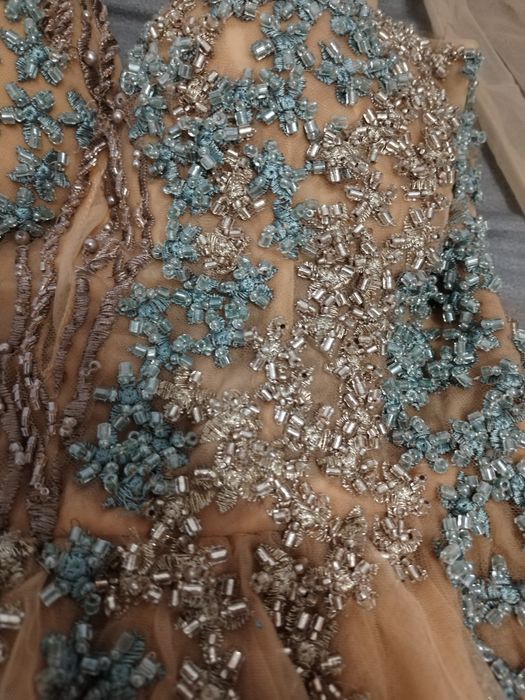 Haine diverse - blugi, bluze, geci, pulovere