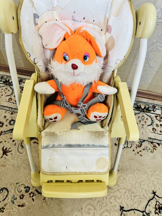 Столик для кормления в хорошем сост