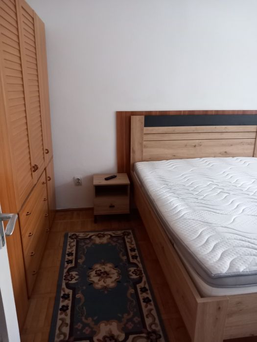Închiriez apartament 2cam  et1 str.hipodrm(barieră)