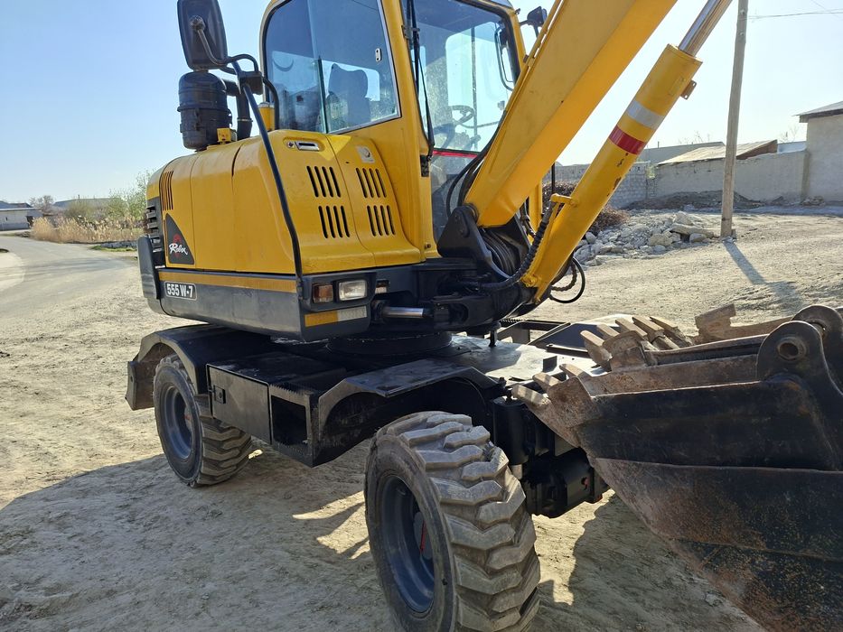 Мини экскаватор Хундай 55 сотилади