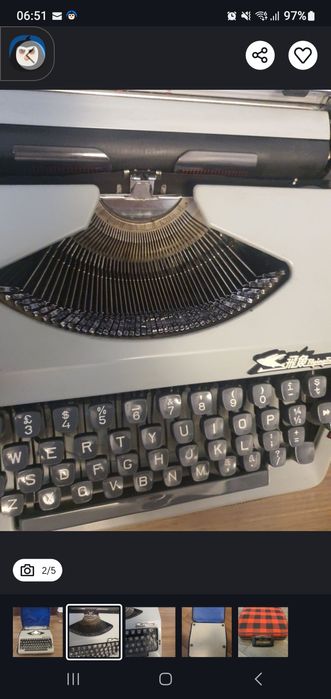 Masina de scris Fliyng fish