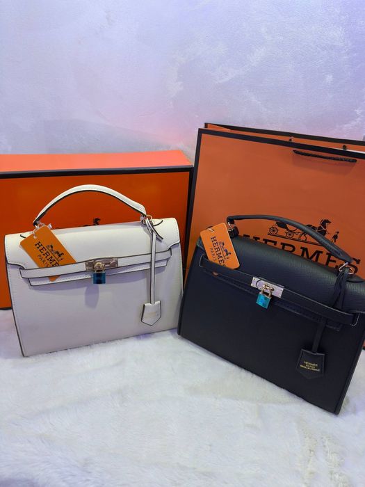 Дамски чанти  разпродажба