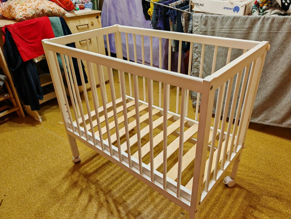 Кроватка для малыша
