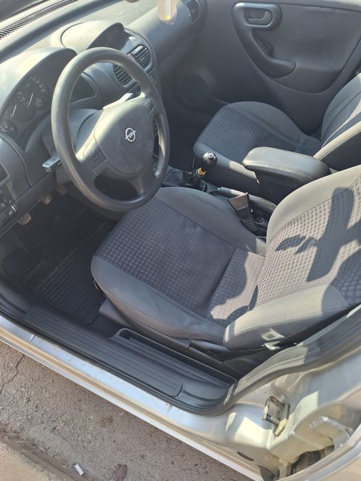 Vând Opel corsa C
