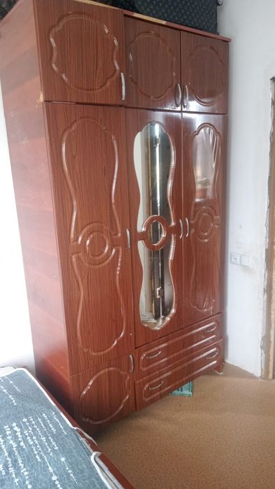 Мебель продаеться