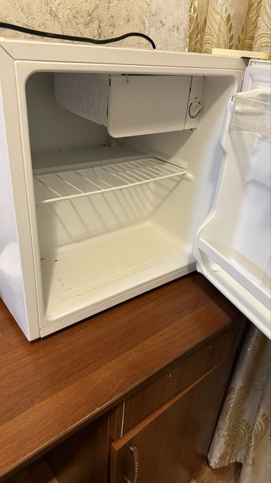 Продам барный холодильник