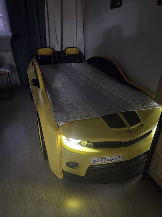 Продаю подростковую кровать Chevrolet Camarro