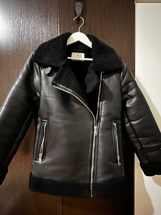 Продам дубленку черная