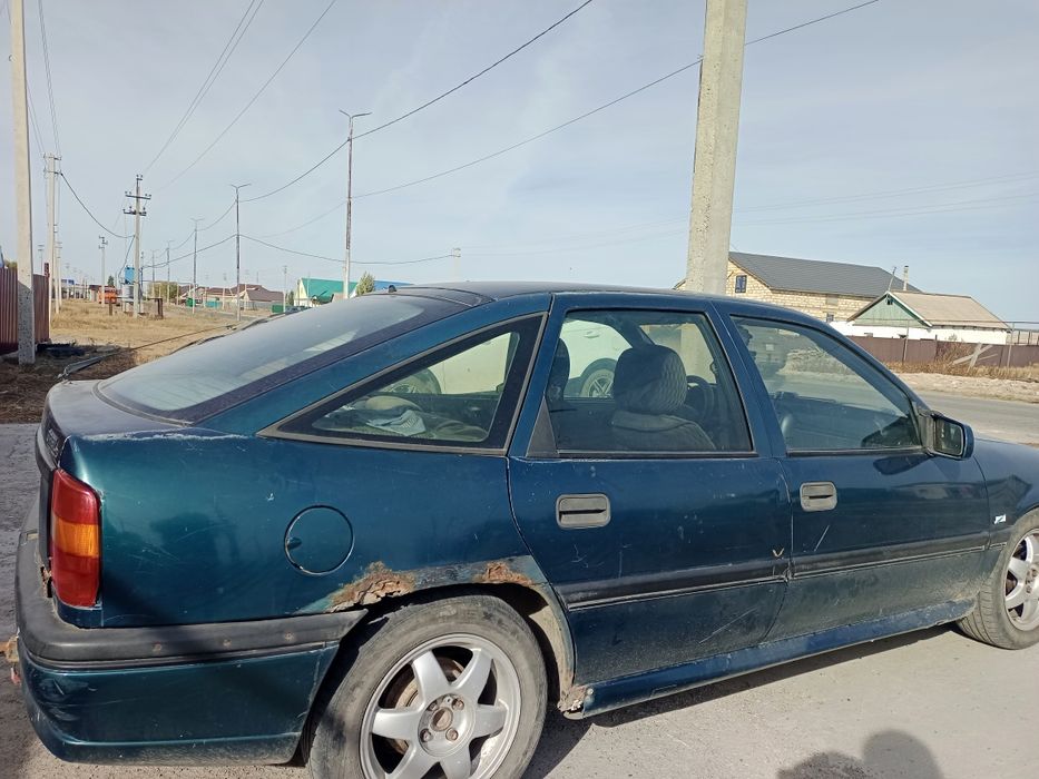 Продам машину Опель вектра