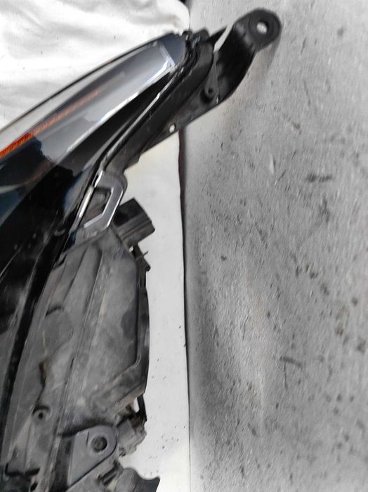 Оригинален фар Лексус  Lexus NX1