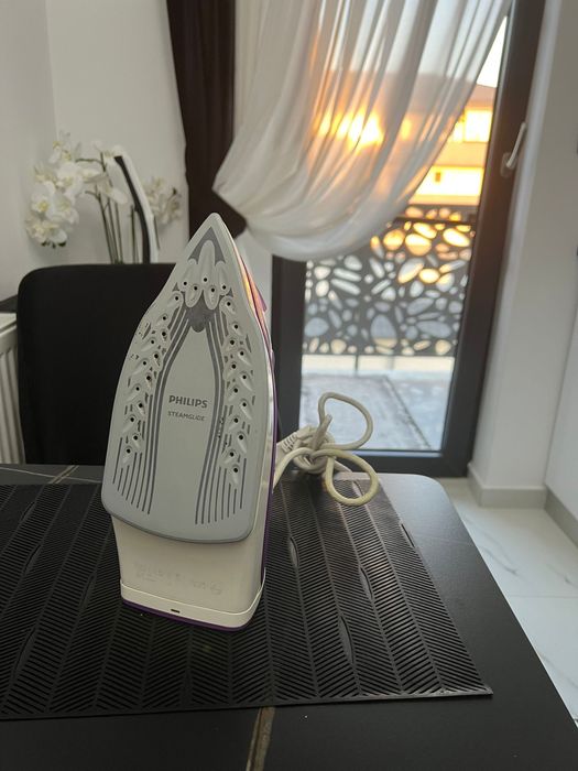 Vand fier de calcat Philips
