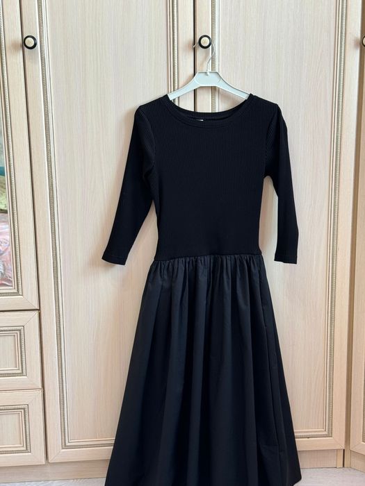 Платье чёрное хорошего качества