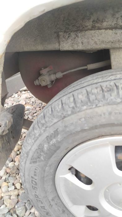 2000йил мехнаткаш ДАМАС сотилади!