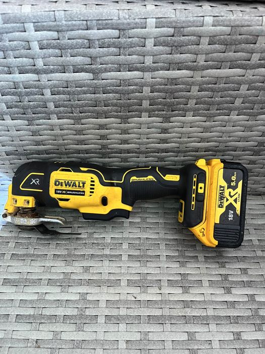 Multifunctional dewalt DCS356