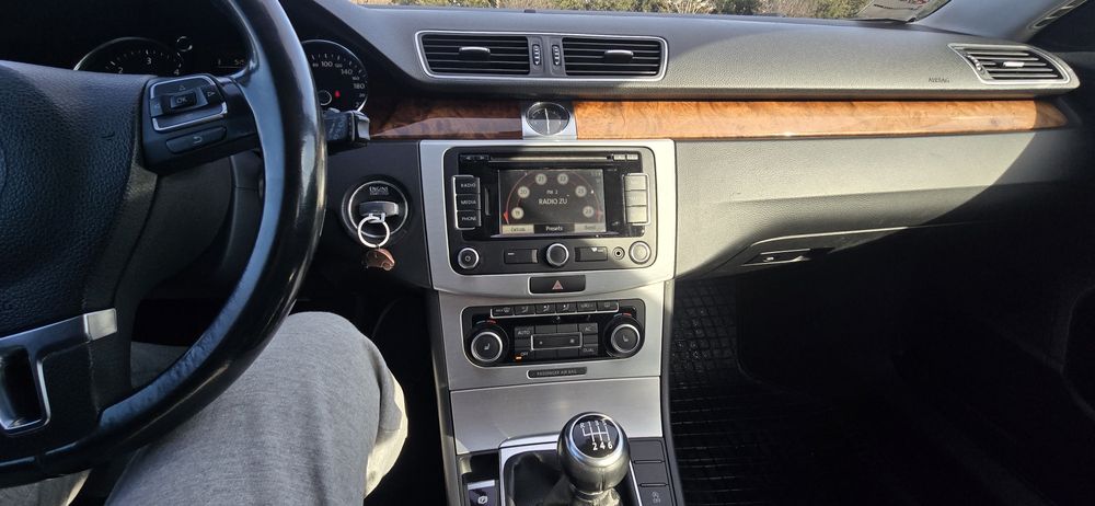 De vanzare– vw passat  B7 VARIANT 2012 | BREAK | 2.0 TDI 140 CP