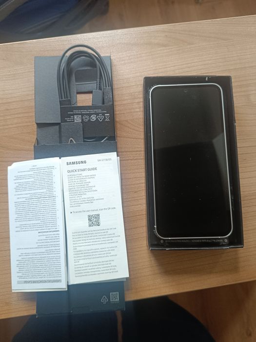 Samsung Galaxy S23FE 128GB - чисто нов!