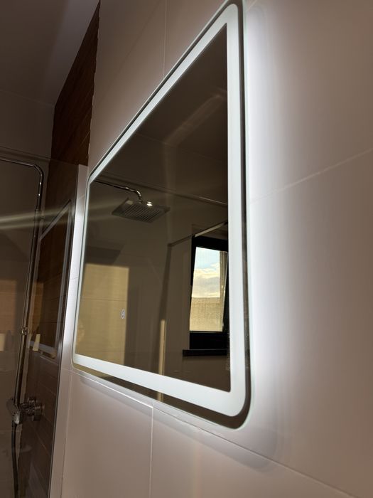 Oglinda 80x60 Led integrat