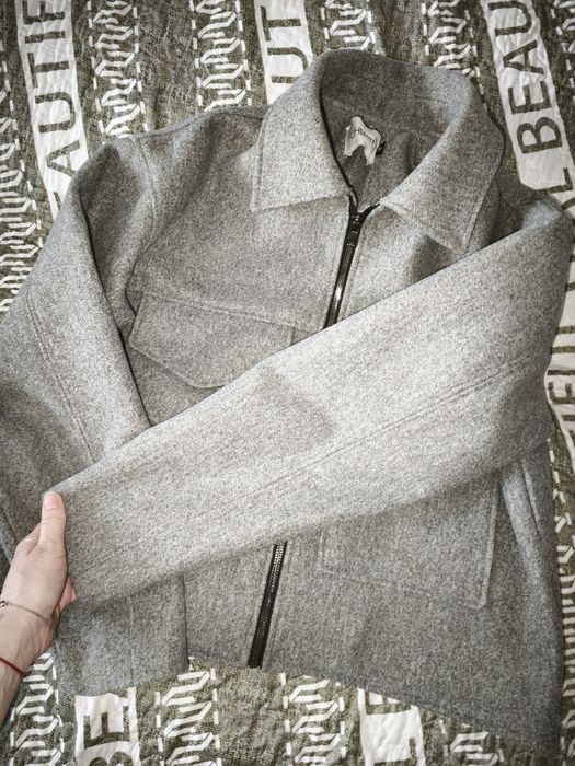 Продам бомбер размер 42/46