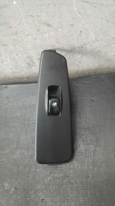 Buton geam electric stanga spate ssangyong rexton gab 96190777 8584008000