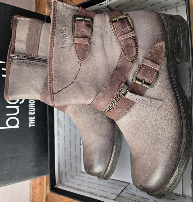 Кожени дамски боти Bugatti