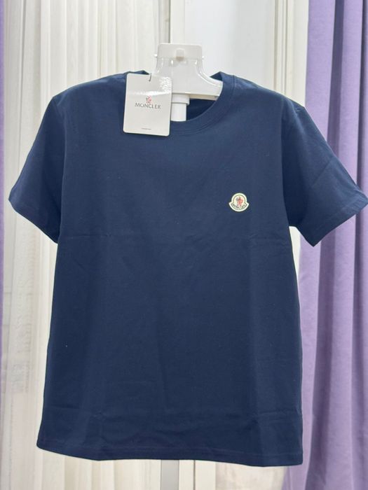 Футболка және зипка сатылады