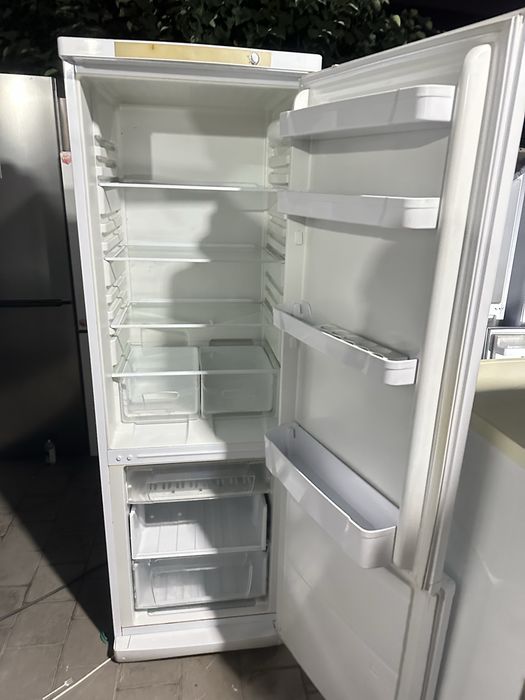 Indesit холодильник