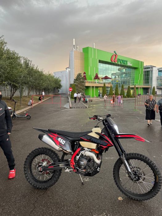 Мотоцикл ZUUMAV 450 кубиков