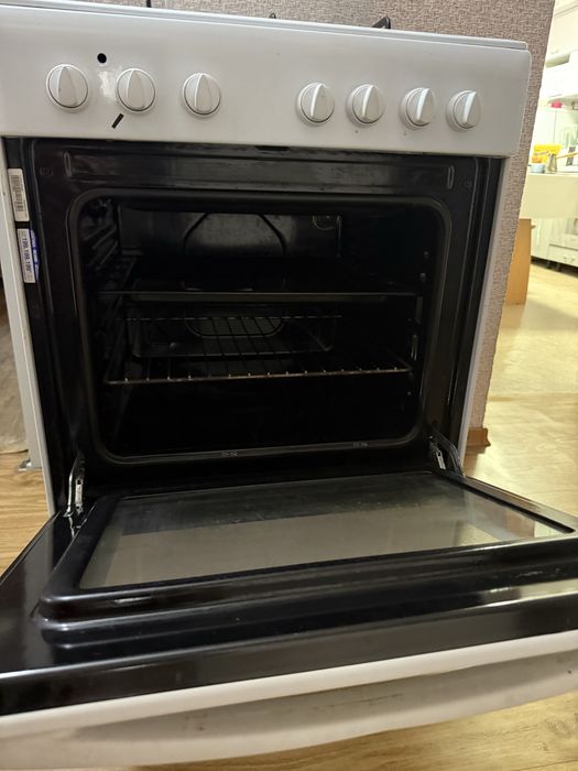 Продам Газовую плиту