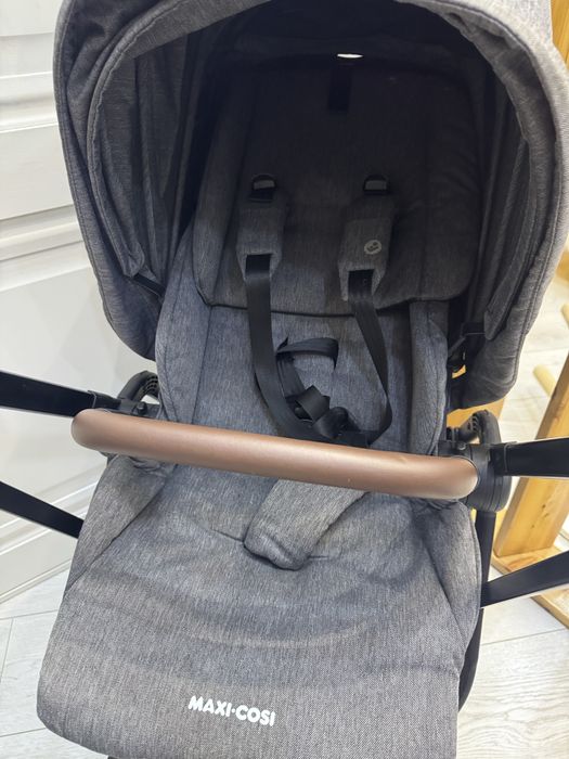 Коляска детская фирмы Maxi Cosi