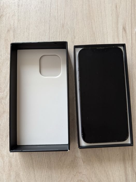 2 бр. Iphone 13 pro 128GB