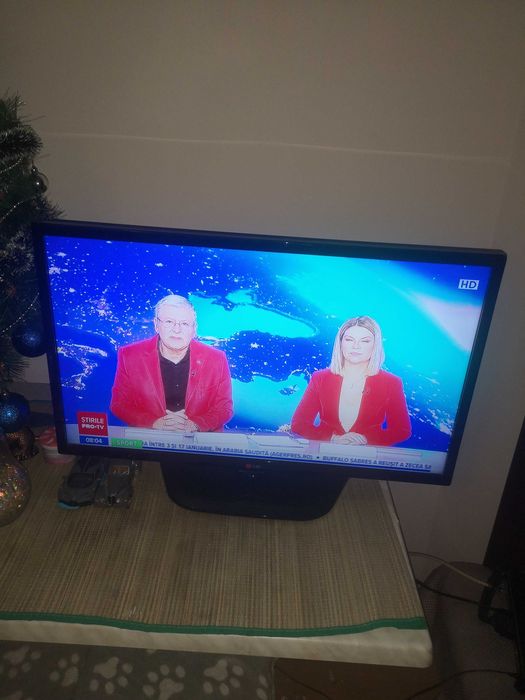 vand 2 bucati lg led 82cm