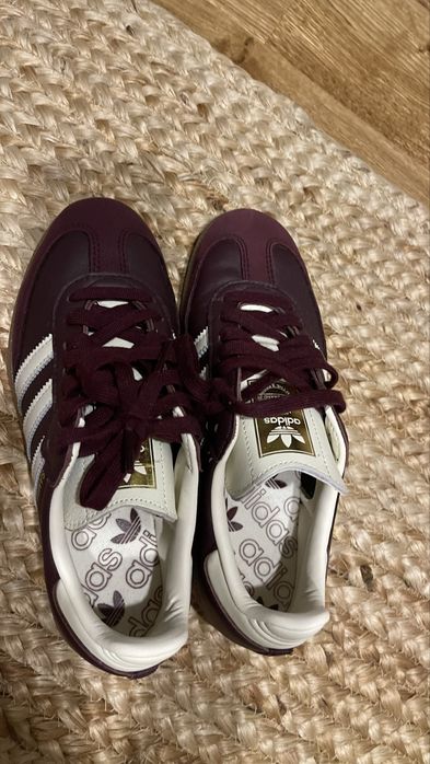 Кроссовки adidas Samba бордовый, новые