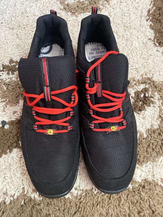 Pantofi protectia munci