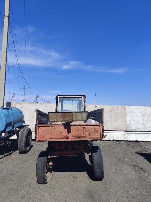 Продам трактор Т-16