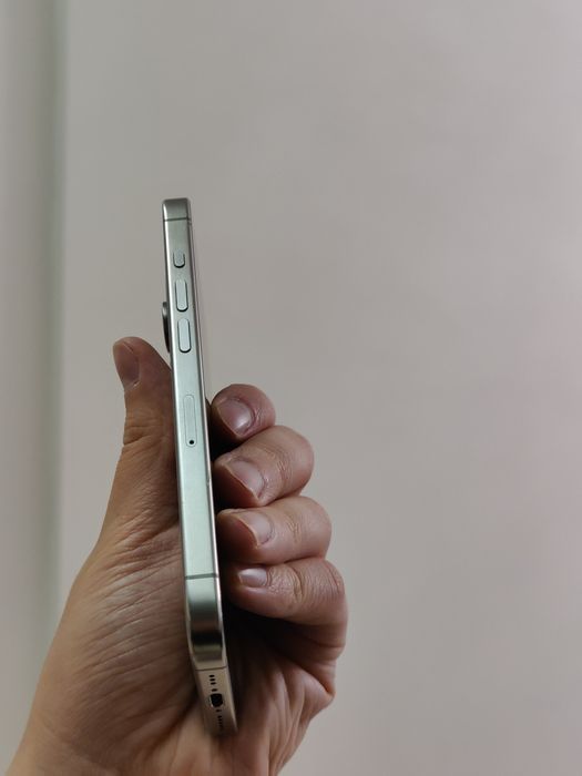 iPhone 15 Pro 128 Titanium