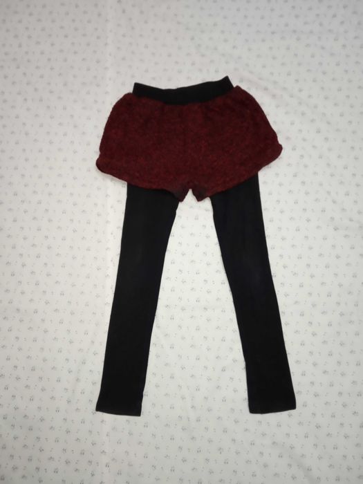 Костюм-кофта + шорты с лосинами.