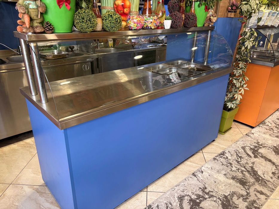 оборудване за заведение за бързо хранене. готово