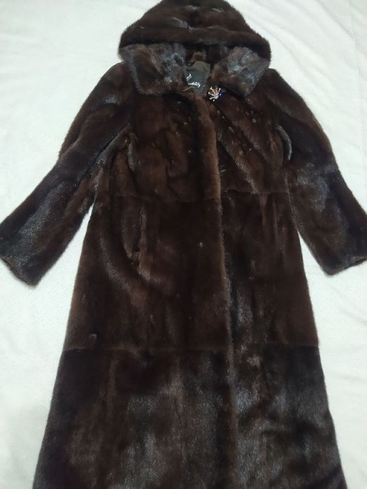 Норковая шуба с капюшоном