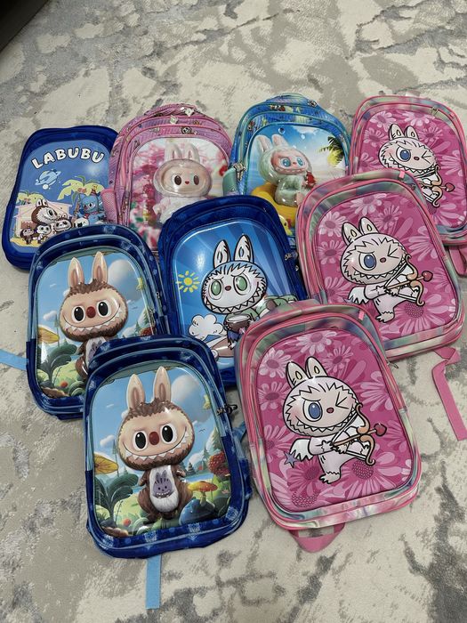 школьный рюкзак  .